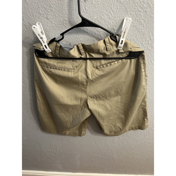 Nike Men's‎ Beige Khaki Pleated  Front Golf Shorts Size 32 Inseam 10.5Inches - Picture 5 of 7